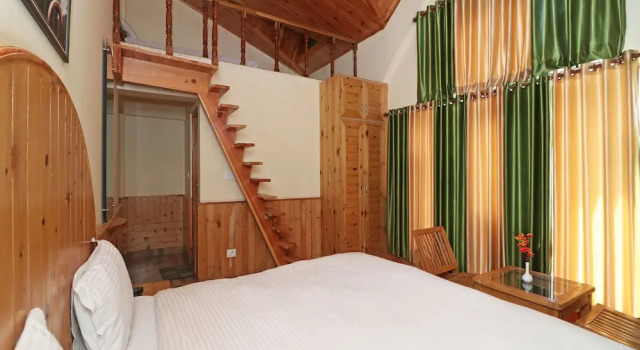 OYO 13711 Home Stay River View Manali, Забронировать Отель Отели Манали с парковкой, Парковка