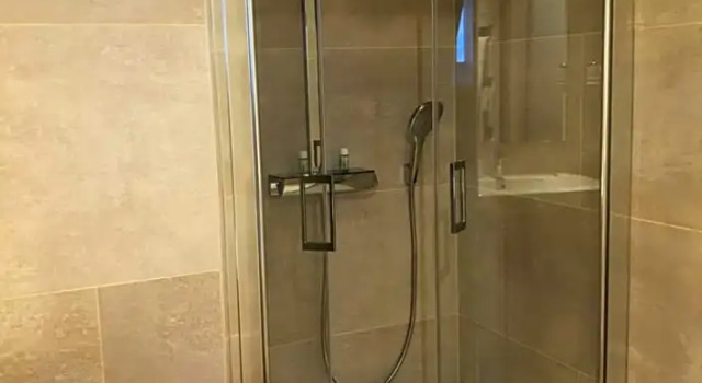 Номер Comfort Hotel La Villa Fleurie