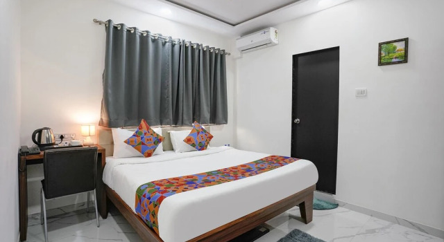 Номер Deluxe Fabhotel Fortuna Inn