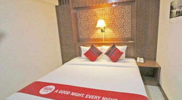NIDA Rooms Cape Patong Malibu, Забронировать Отель Отели Патонг-Бич с бассейном, рядом с Больница Патонга, Бассейн