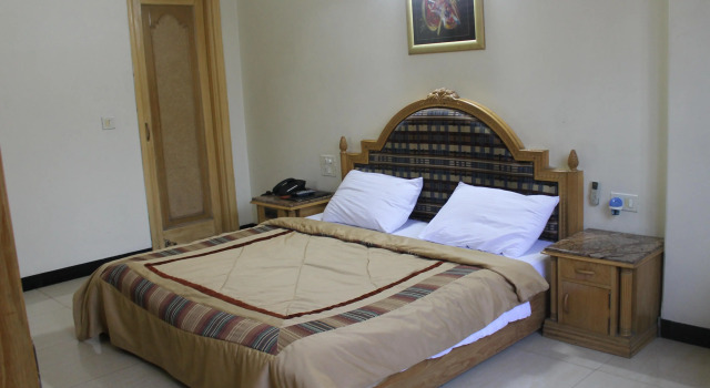 Номер Standard Hotel Sunstar Residency