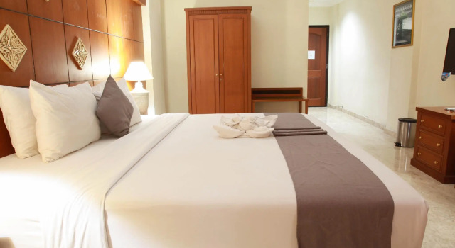 Deluxe Zimmer Royal Hotel and Convention Tretes