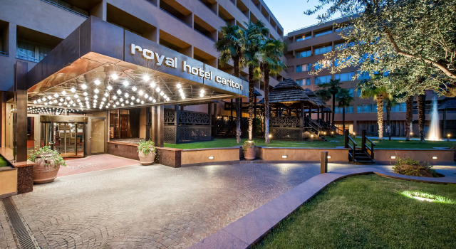 Отель Royal Hotel Carlton