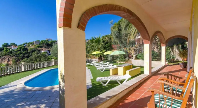 Club Villamar - Neiva, Varaa Villa Hotellit Costa Brava uima-altaalla, Uima-allas