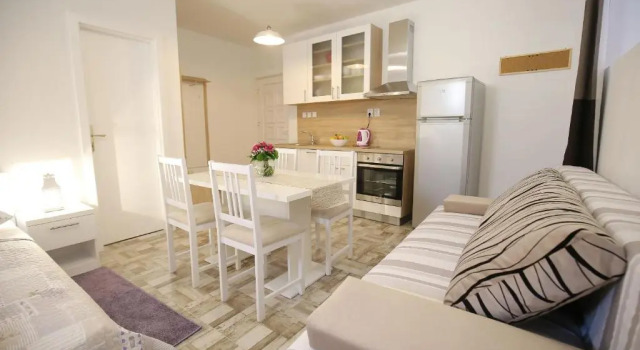 Studio Apartment Laura, Забронировать Апартаменты/квартира Отели Задар с парковкой, рядом с Old Port of Foša, Парковка