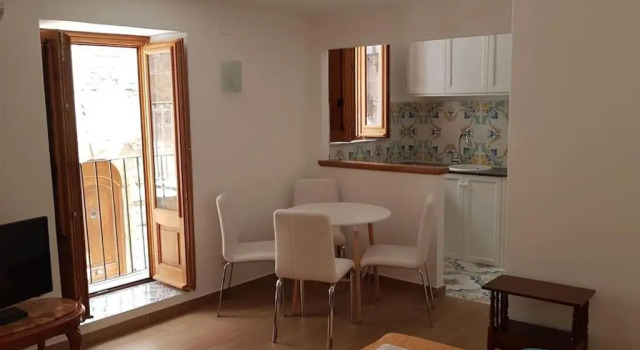Апартаменты Prestige Studio Apartment in historic centre