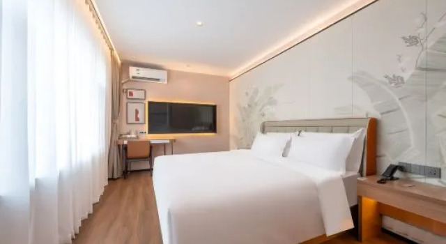 Люкс Xu Ge Hotel （Qingdao West Station Hotel）
