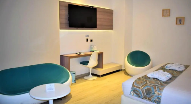 Полулюкс с видом на город Hotel Catedral Plaza