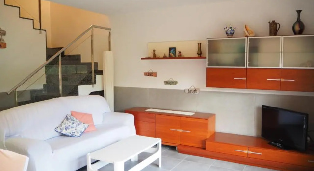 Casa lEscala, piscina comuntària i jardí privat, Забронировать Отель Ла-Эскала Alt Empordà, рядом с Les Barques Beach