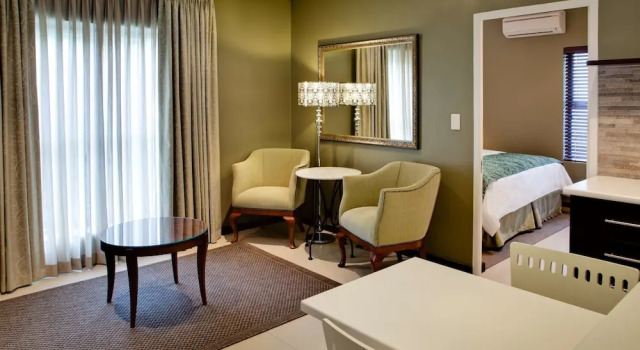 Апартаменты c 1 комнатой Protea Hotel by Marriott Cape Town Durbanville