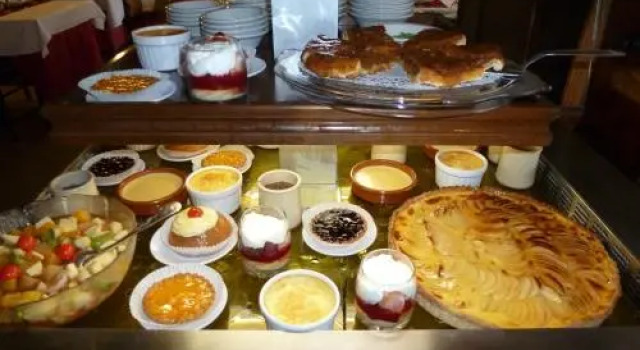 Auberge du Faisan Doré, Book Hostel / Vandrerhjem Hostels i Meuse, Hostel / Vandrerhjem