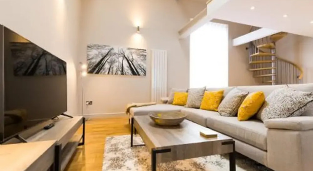 Host Stay Oddfellows Hall, Varaa Lomakoti Mökit kohteessa Merseyside, Mökki