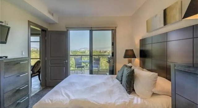 One of a Kind, Top Floor Apartment at Playa #632