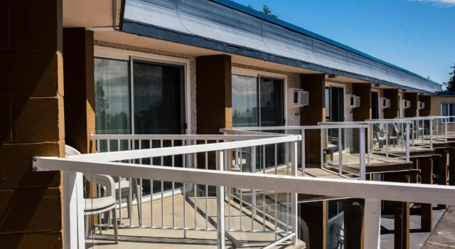 Двухместный номер Superior с балконом Port Augusta Inn