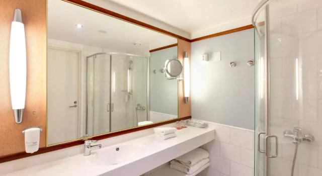 Двухместный номер Standard с балконом Holiday Club Tampereen Kehräämö Apartments