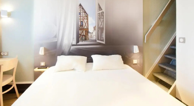 Четырёхместный номер Standard B&B HOTEL CHARTRES Le Forum