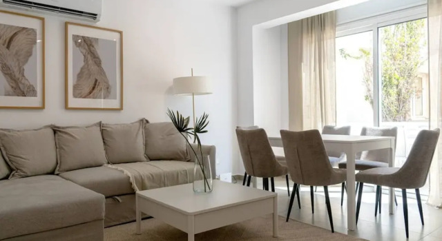 Sienna Townhouse by Staycom, Забронировать Апартаменты/квартира Отели района Пафоса с парковкой, рядом с Пляж Врисудия ΙΙ, Парковка