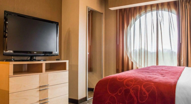 Двухместный люкс Comfort Suites Monroeville - Pittsburgh East