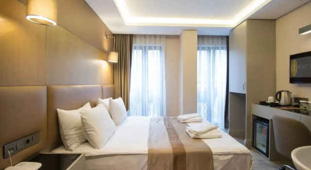 Номер Connected GK Regency Suites Hotel