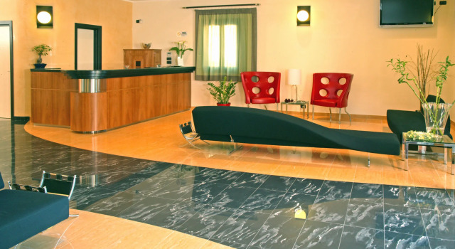 Cerri Hotel