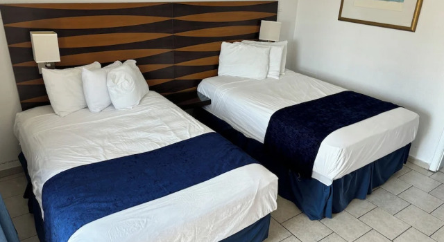 Семейный люкс c 1 комнатой Brittany Motel
