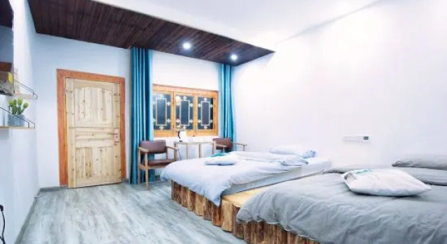 Люкс Superior Daocheng Sanmao Homestay
