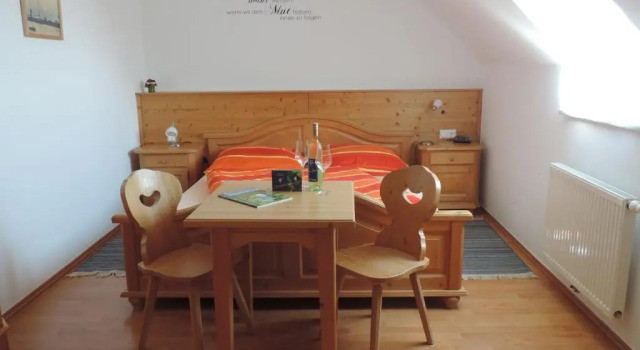 Апартаменты Weingut Gästezimmer Gruber