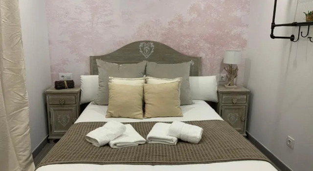 VTZ The Botanic Hostel, Забронировать Хостел Хостелы Сарагосы, рядом с Парафия Сан-Мигель-де-лос-Наваррос, Хостел