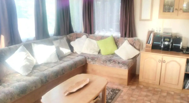 Bungalow With 2 Bedrooms in Pordic, With Enclosed Garden and Wifi, Book Hotel  