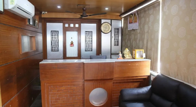 Madhura Inn