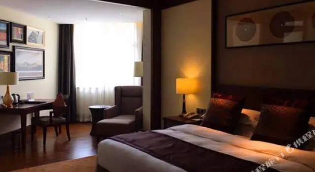 Люкс Deluxe V-CONTINENT Nyingchi Hotel