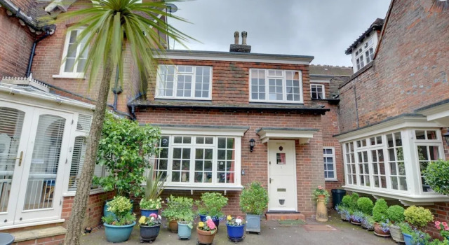 Spacious Holiday Home in Tunbridge Wells near City Center