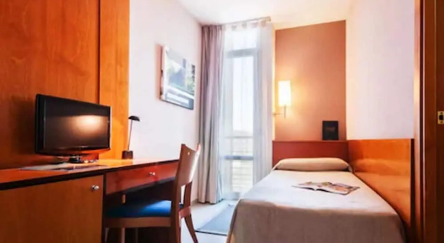 Одноместный номер Standard Hotel Granollers