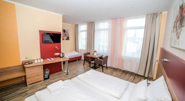 Трёхместный номер Standard Alexander Business Hotel Hannover City