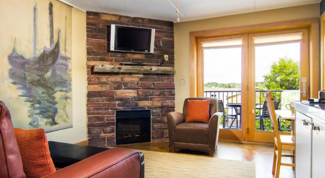 Студия с видом на окрестности East Bay Suites