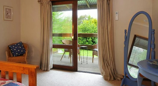 Lavender Farm Hotel, Rezerwuj Pobyt na farmie Hotele w Yarra Valley z parkingiem, Parking