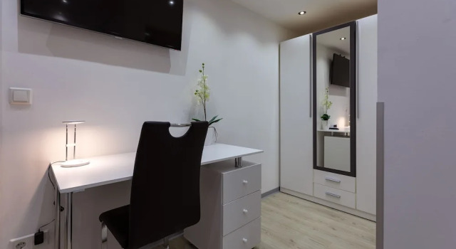 Семейный номер Standard Hotel am Rosenplatz,24 Stunden Check in, Küche, kostenfreie Parkplätze