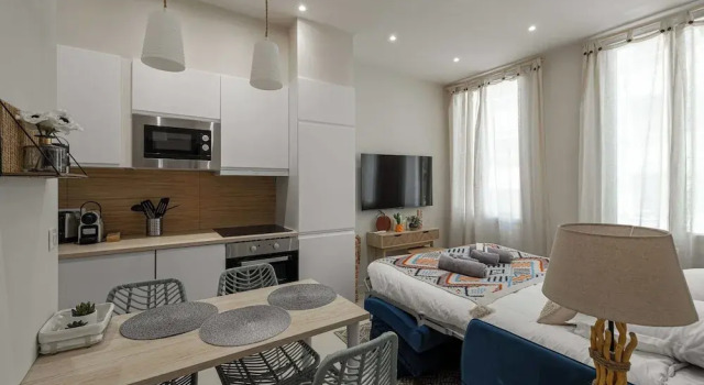 Cozy Apartment for 4 People, Забронировать Апартаменты/квартира Антиб Приморские Альпы
