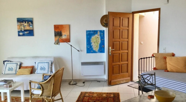 Apartment With one Bedroom in Santa-maria-poggio, With Wonderful sea V, Varaa Huoneisto  