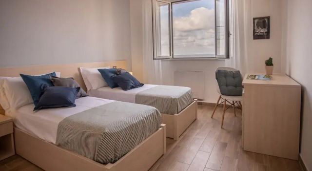 Seaview Rooms in the city center by Wonderful Italy