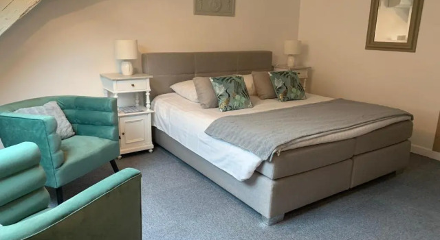 Полулюкс Hotel SPA Au Cheval Blanc