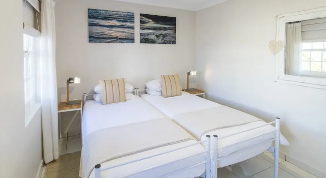 Коттедж с 2 комнатами Langebaan Kite Cottages