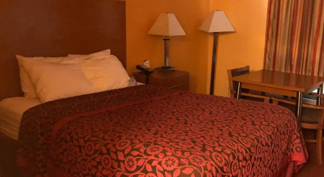 Одноместный номер Standard Days Inn by Wyndham Franklin