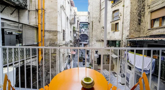 Balcone su Napoli