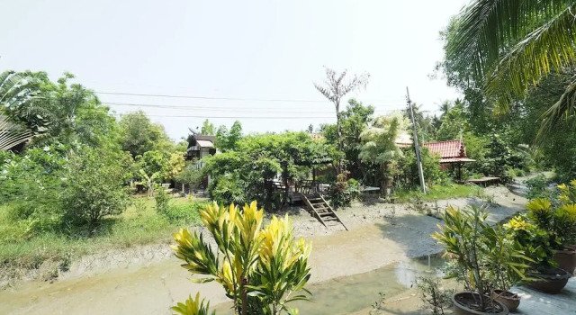 Бунгало Baan Suanjarean Resort