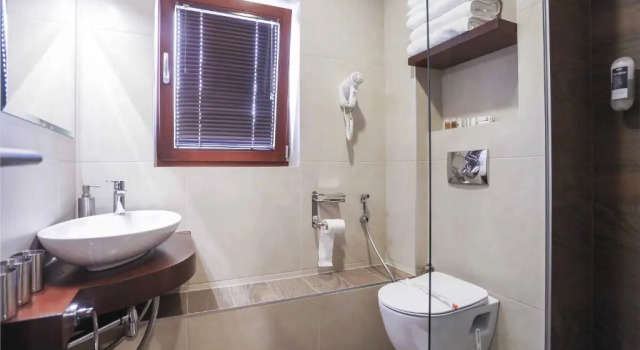 Трёхместный номер Standard Hotel Noble