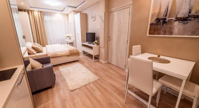 Апартаменты Ivi Place Apartments