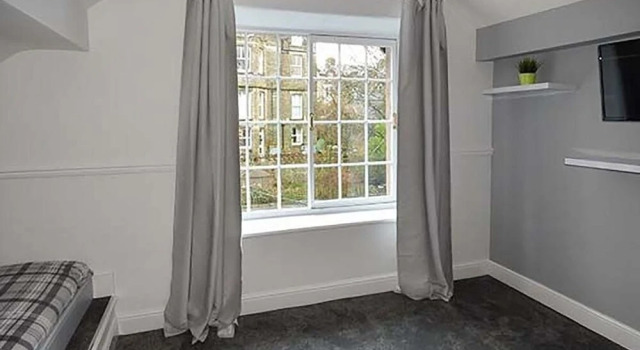 Pavilion Gardens Apartment