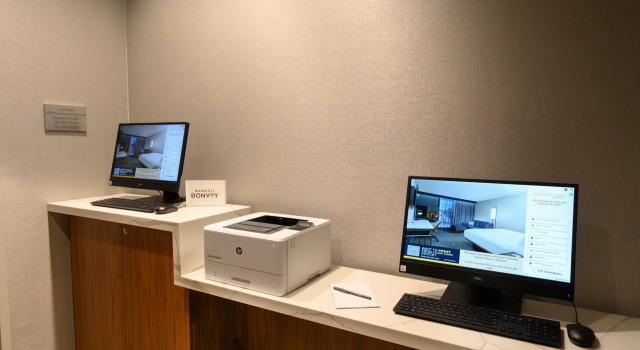 Courtyard by Marriott Charlotte Waverly, Buchen Sie Hotel Ballantyne Charlotte