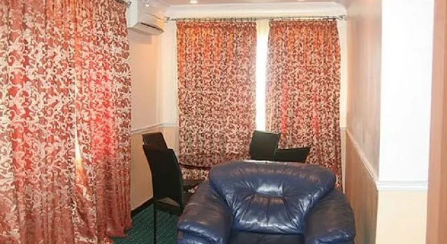 Sunfit International, Rezervovat Hotel Hotely v Badagry s parkováním, Parkování